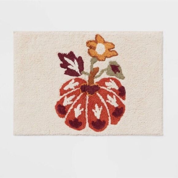 Threshold’s Pumpkin Fall Small Bath Throw Rug - Picture 1 of 7